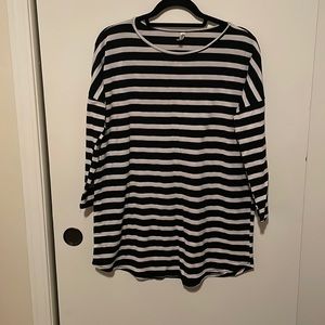 Honey & Lace: Black and White Stripped Long Sleeve Top